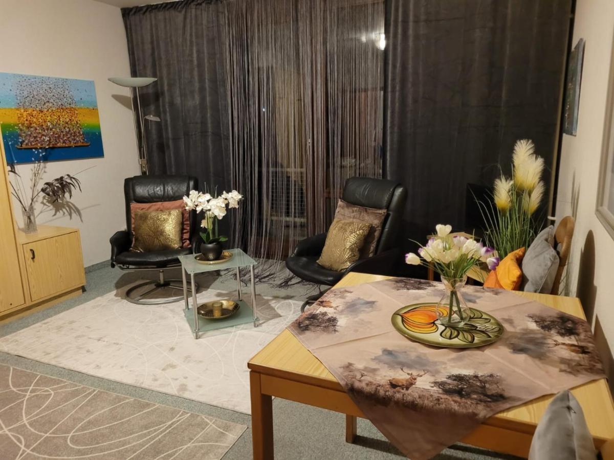 Appartement An Der Weinstrasse Bad Bergzabern Exteriör bild