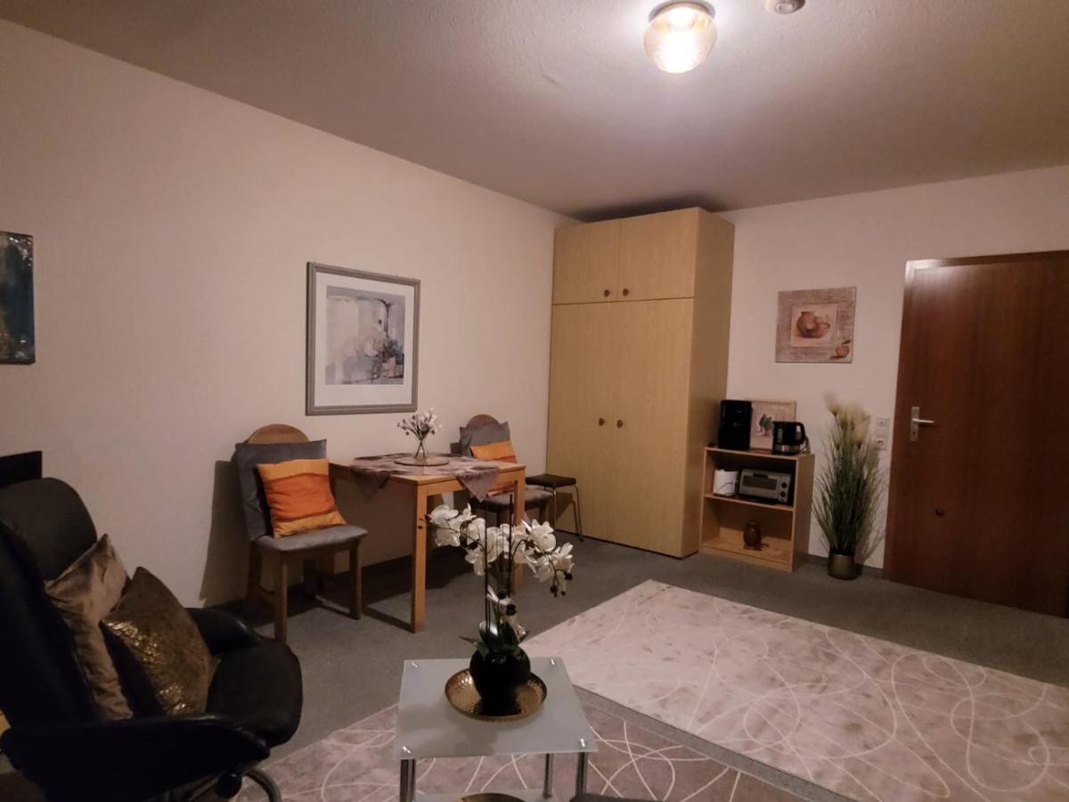 Appartement An Der Weinstrasse Bad Bergzabern Exteriör bild